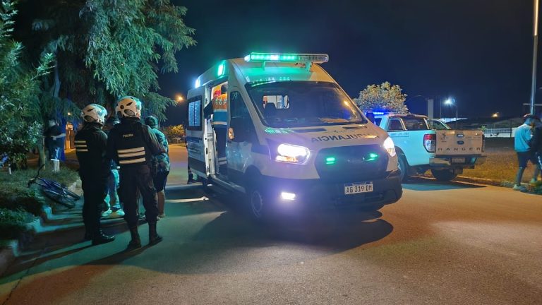 Un motociclista atropelló a menor de edad