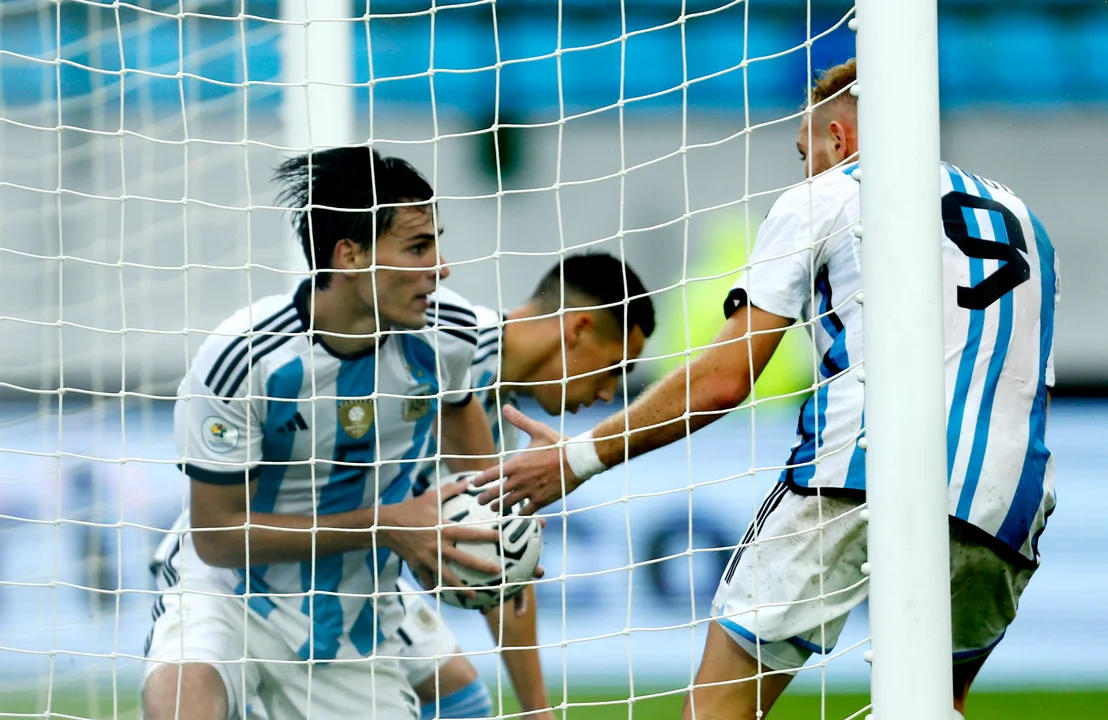 Argentina rescató un empate ante Paraguay y sueña con clasificarse a los Juegos Olímpicos