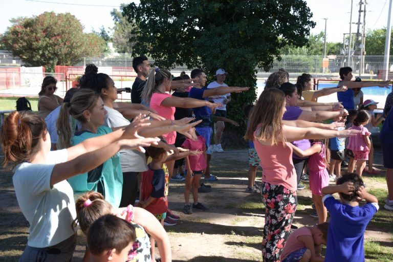 “Trabajamos para que niños y adolescentes puedan desarrollarse física, mental, moral y socialmente”, afirmó la Directora de Familia