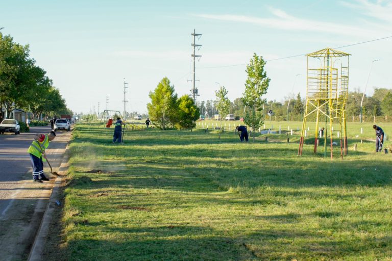 General Pico avanza en su compromiso ambiental con una nueva jornada de limpieza en el barrio Rucci