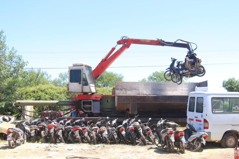 General Pico: compactan 90 escapes, 200 motos y 38 autos en operativo municipal