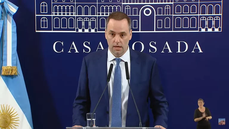 El Gobierno prohibirá el uso del lenguaje inclusivo en la administración pública nacional