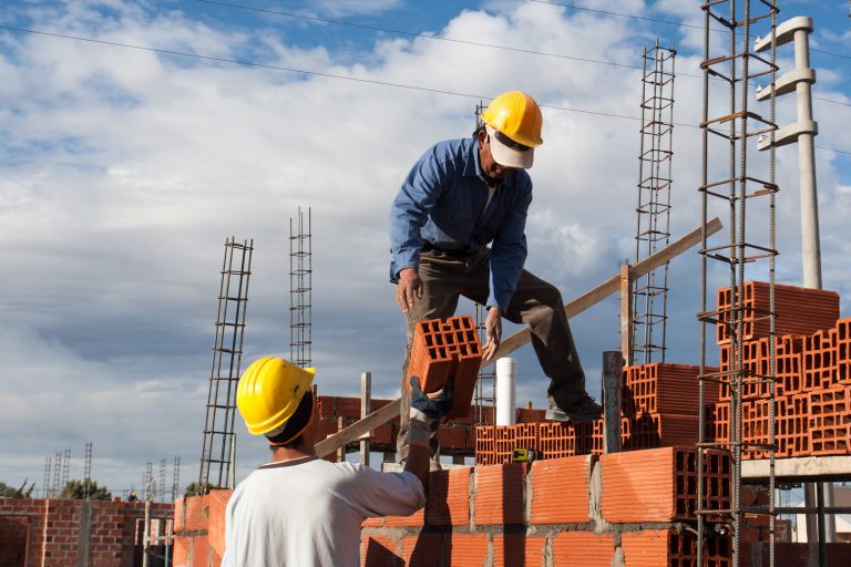 La problemática de las obras sigue creciendo y en La Pampa ya son casi 500 trabajadores despedidos