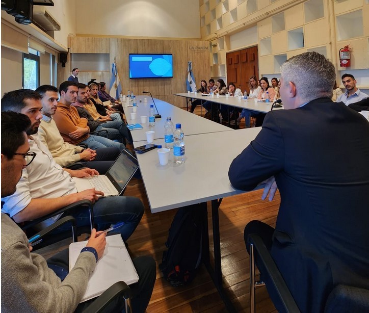 Abren inscripción a programa de formación para futuros líderes políticos