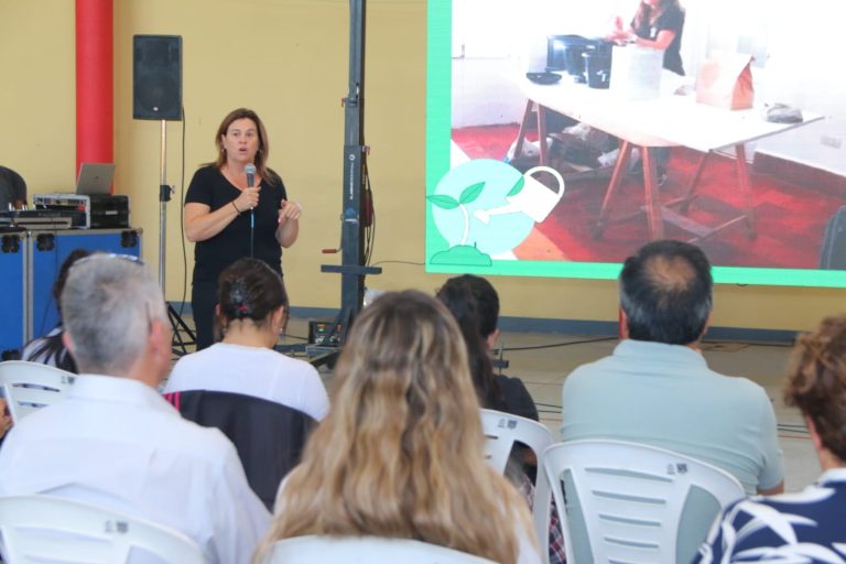“A cada organismo integrante de este sistema de protección de las mujeres: tenemos que estar juntos frente a lo que se viene” afirmó Fernanda Alonso