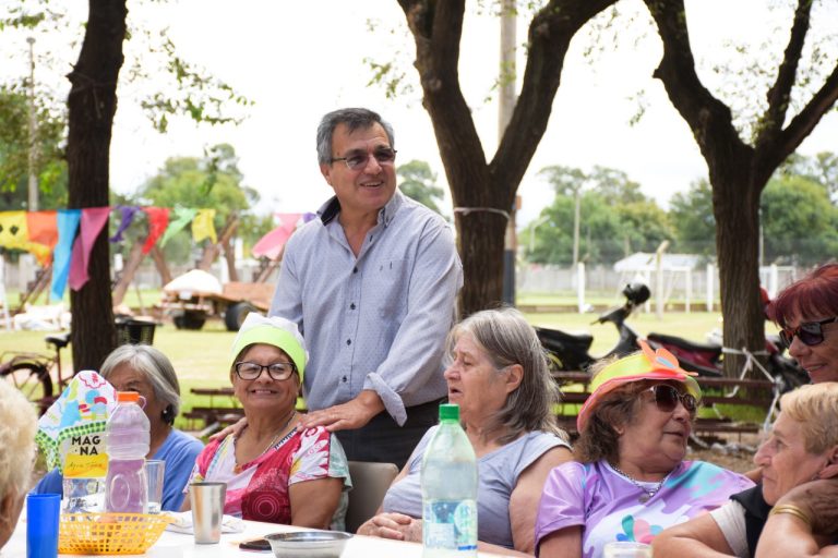 Culminó la colonia para personas mayores, un lugar donde un centenar de vecinos y vecinas disfrutaron del cierre del verano