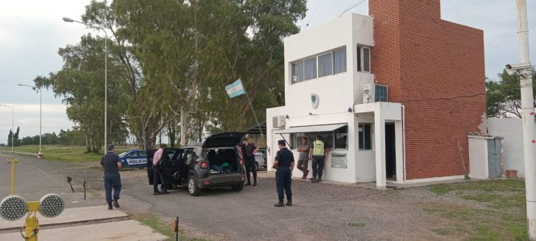 Estafadores en Huinca Renancó fueron interceptados en el Puesto Caminero de Realicó: robaron U$S 1.500 aproximadamente