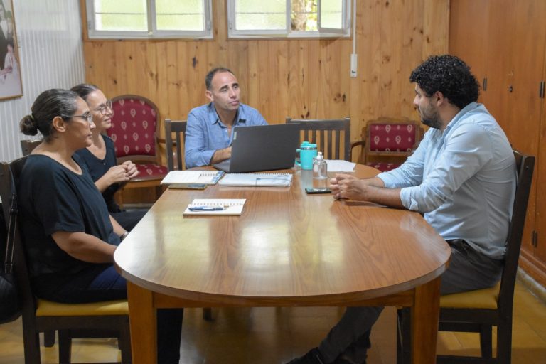 Presupuesto Participativo Juvenil: Avanza la implementación del proyecto de Señalética inclusiva en espacios públicos