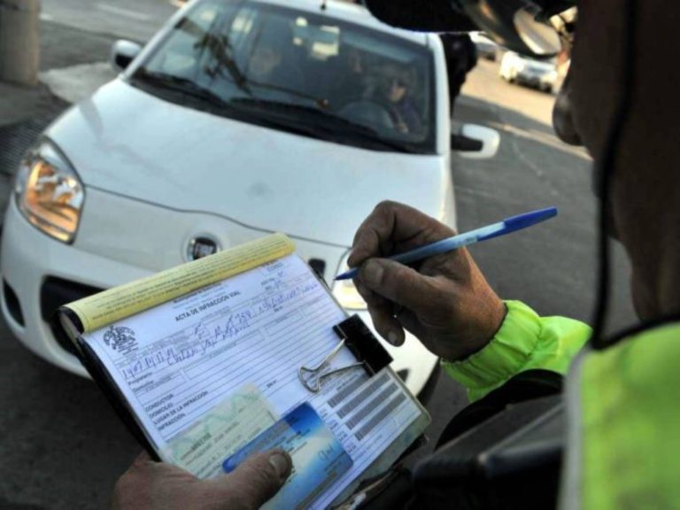 ¿Qué debemos hacer si nos llega una multa de un auto que no nos pertenece?