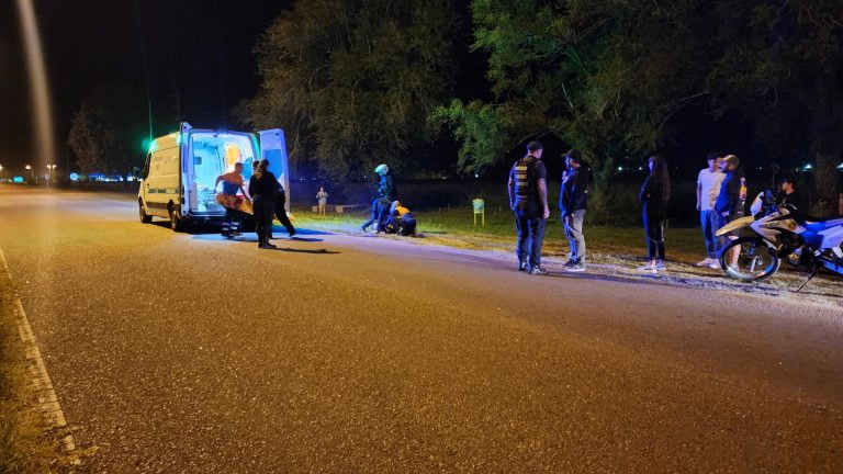 Tras el grave accidente en Avenida Isidoro Brunengo, uno de los menores involucrados fue trasladado a Santa Rosa debido a la gravedad de las lesiones