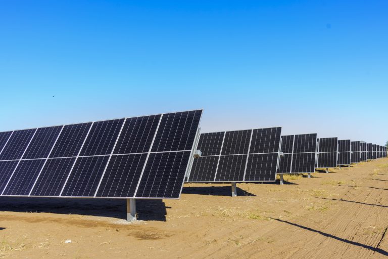 Los detalles del anuncio de Ziliotto del futuro parque solar en General Pico
