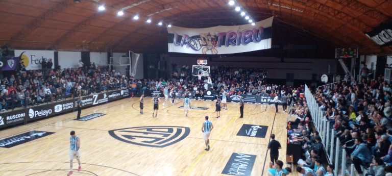 Racing de Avellaneda se llevó un partido clave para revivir en la serie ante Pico FBC