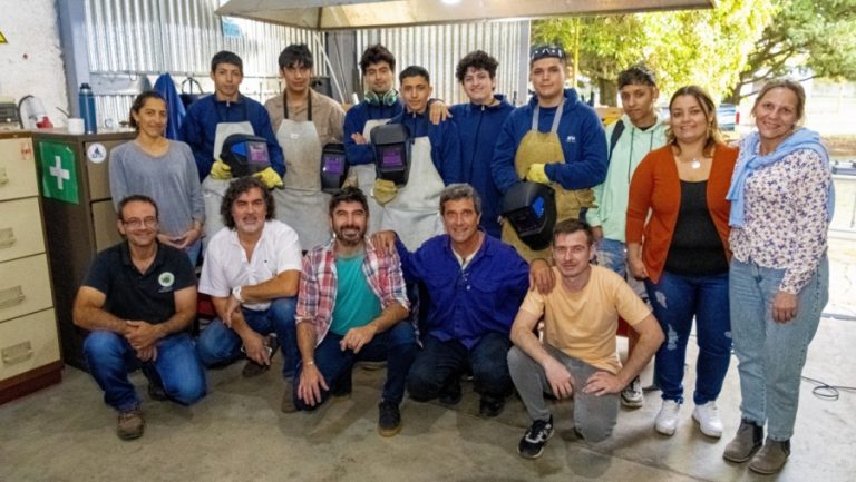 Estudiantes en General Pico se gradúan con certificaciones en Metalmecánica tras formación integral en Centro Politécnico