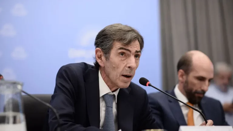 Curioso: el Gobierno Nacional nombró y despidió a un subsecretario en el mismo decreto