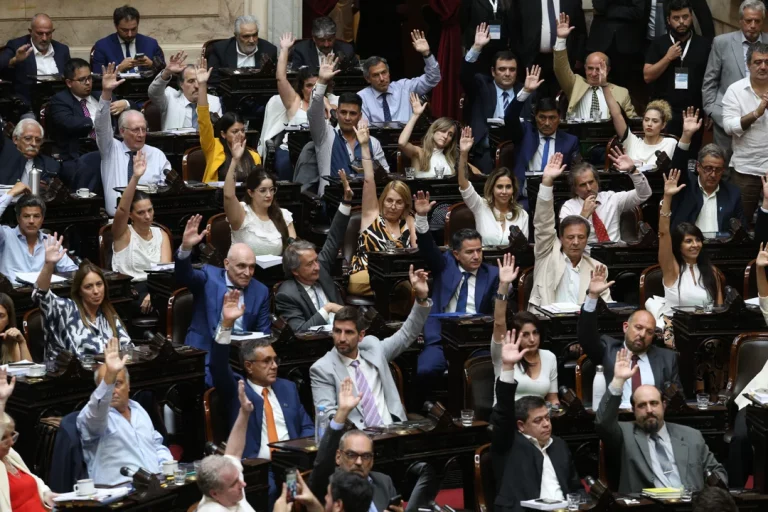 Habrá una mega sesión en Diputados, el 29 y 30 de abril, para debatir la Ley Bases y la Ley de Medidas Fiscales