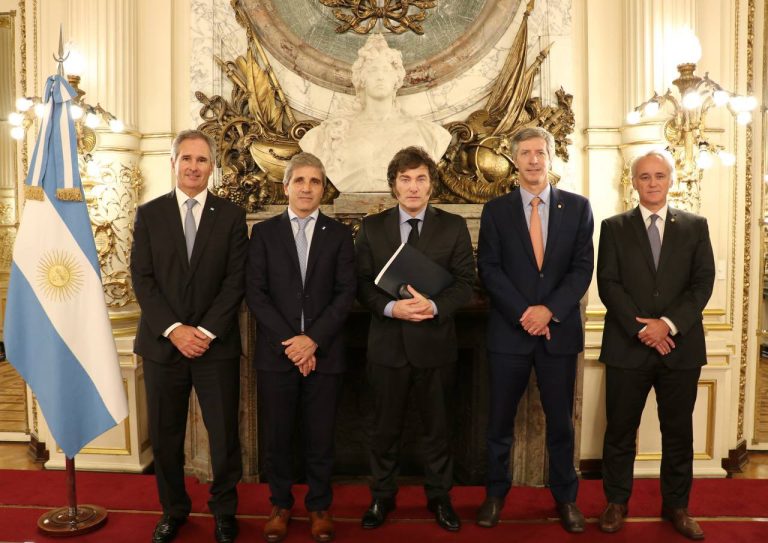 “Es el último tramo de un esfuerzo heroico”, dijo Milei en cadena nacional