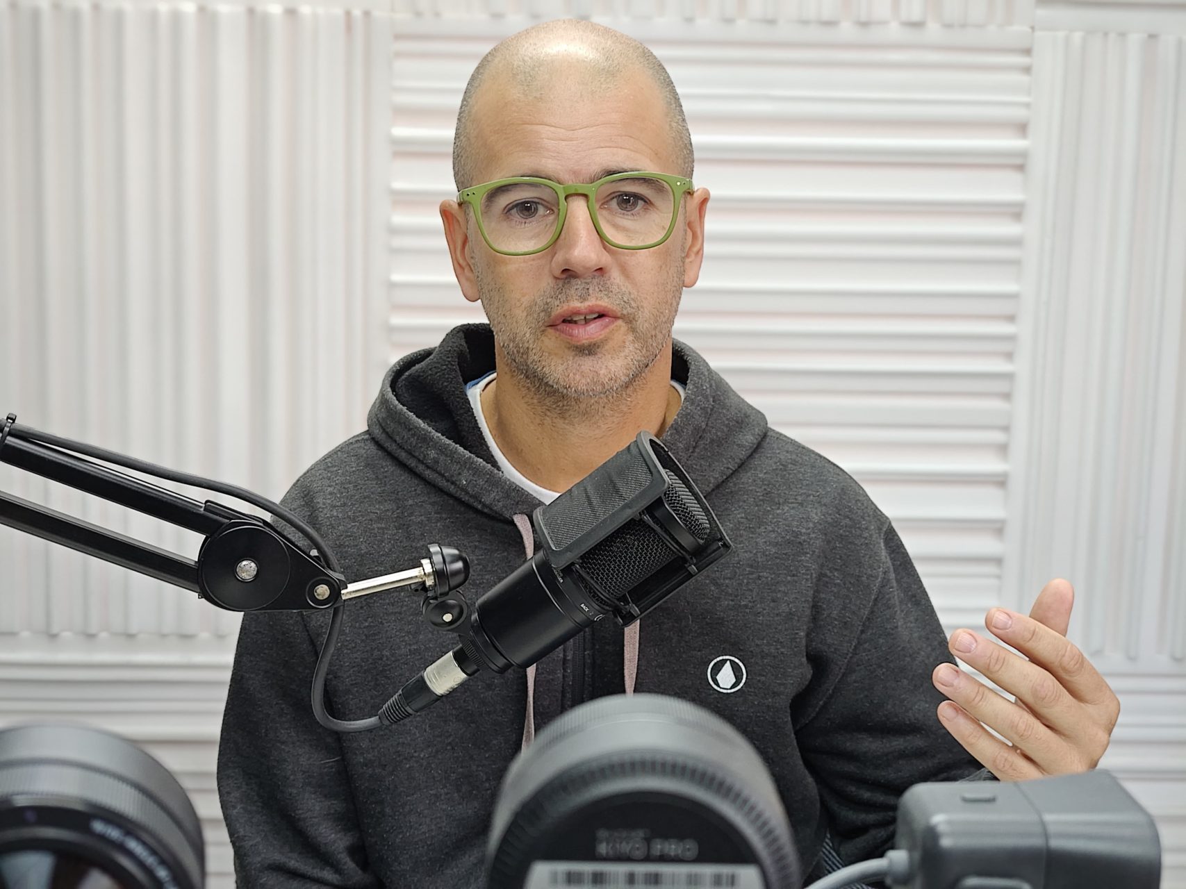 Pódcast de Kinesiología: ante un dolor inespecífico de hombro, la peor decisión es automedicarse