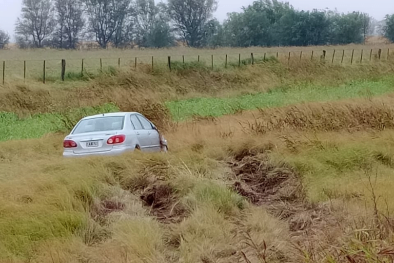 Joven accidentado en ruta 4 fue auxiliado por una mujer que lo trajo hasta General Pico