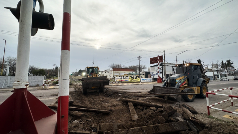 Atención: por reconstrucción y repavimentación el paso a nivel de la Avenida San Martin entre 19 y 21 estará cerrado
