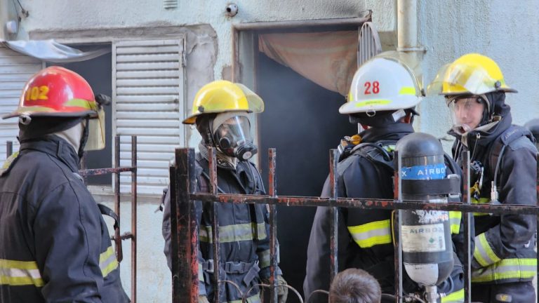 Bomberos acudió a barrio Malvinas por principio de incendio