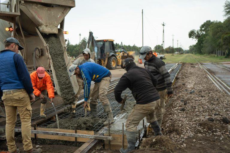 La actividad de repavimentación en General Pico se centrará en la finalización de la obra del paso a nivel de la Avenida San Martín