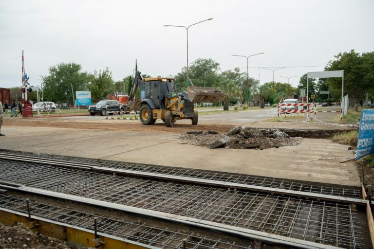 Por obra del paso a nivel: hasta el miércoles 17, continuará cortado  el tránsito en Avenida San Martin entre 19 y 21