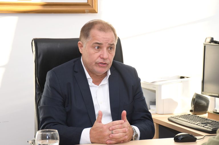 “Parece un mal chiste que este 1 de mayo nos encuentre a los trabajadores defendiendo derechos que ya creíamos definitivos”, declaró Marcelo Pedehontáa