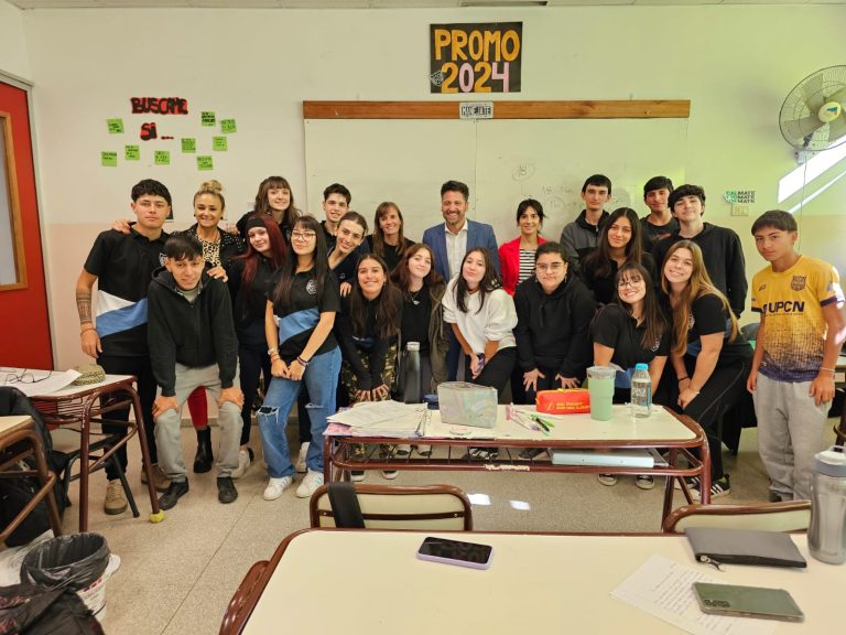 Estudiantes pampeanos interpelan la ley penal juvenil en un foro de “Educación + Justicia”