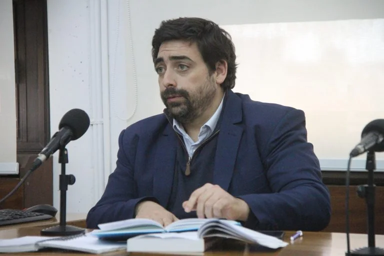 “Termina de quebrarse el árbol y lo golpea”: la explicación del fiscal sobre la muerte del trabajador rural