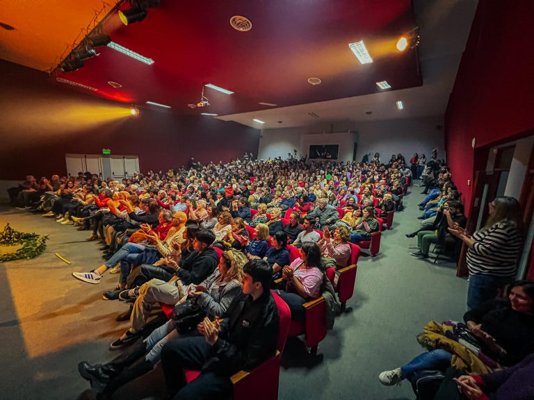 General Pico: a sala llena comenzó el ciclo de Teatro de Otoño