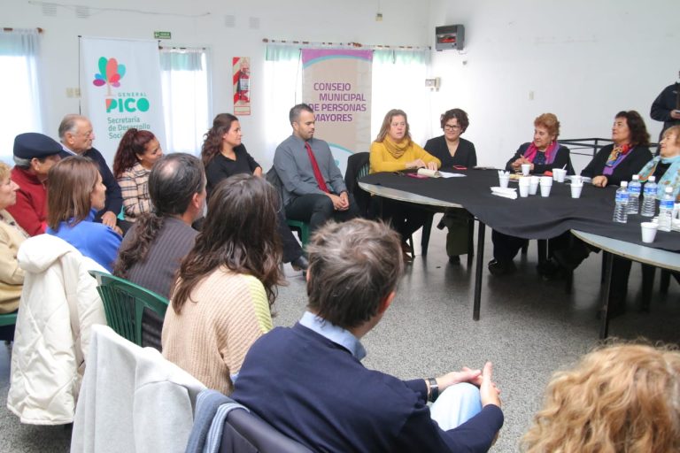 Cuidado de las personas mayores: se llevó a cabo la primera reunión del consejo municipal