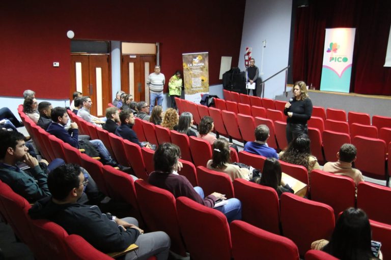 Unidos por el Ambiente: realizaron en Pico jornada de capacitación en gestión ambiental con actores regionales y empresariales