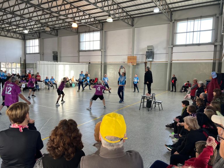 Con 10 equipos participantes, comenzó el primer torneo de Newcom en el Colegio Machicote