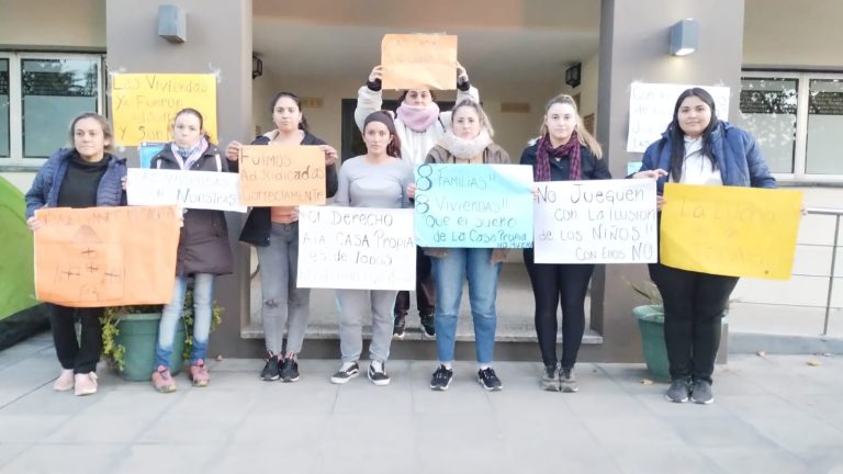 Casas del IPAV en Parera: de las ocho viviendas impugnadas, tres fueron dadas de baja, otras tres deberán entregar documentación y dos fueron restituidas