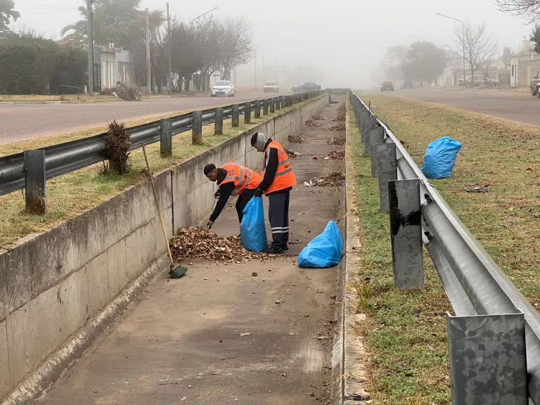 La Municipalidad de General Pico realiza exitosa jornada integral de limpieza en barrio Rucci