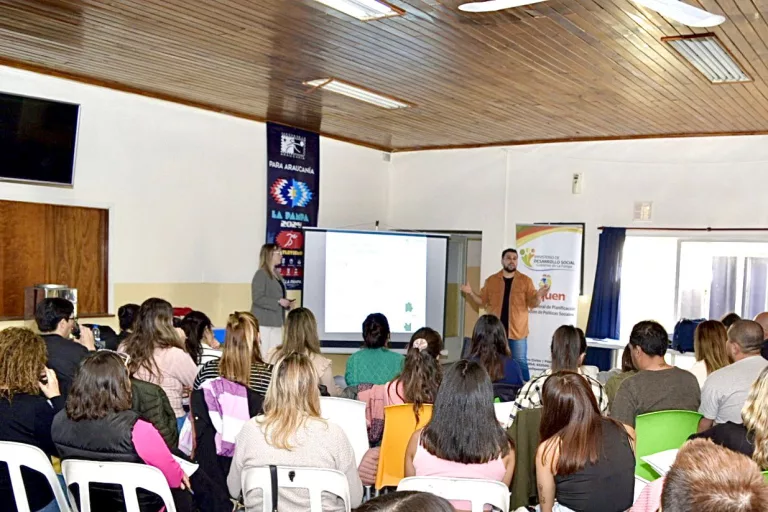 El Gobierno Provincial capacita a localidades para medir el impacto de políticas sociales y construir el Índice de Vulnerabilidad Social