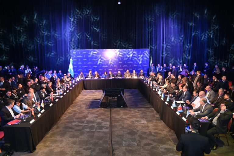 Reclamo por el Atuel y compromiso con la seguridad: planteo pampeano en reunión nacional