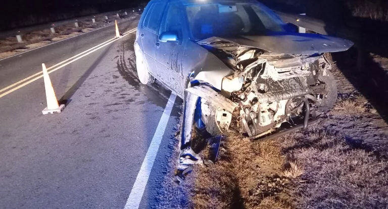 Accidente en la ruta provincial 102: un hombre pierde el control y choca contra el guardarrail