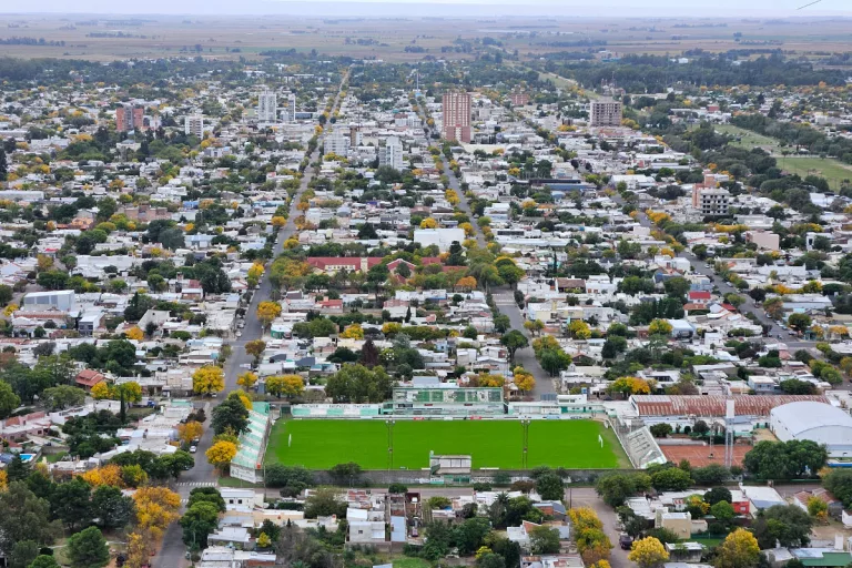 El Club Atlético Ferro Carril Oeste de General Pico: cumple hoy 90 años de historia y pasión
