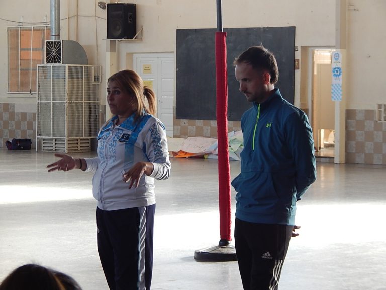 La entrenadora campeona del mundo con la Selección Argentina de Cesto llegó a General Pico para realizar una capacitación