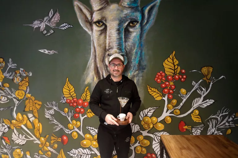 Osvaldo Ramos, referente del café en General Pico con CAFETINO, fue invitado a una experiencia única en Perú