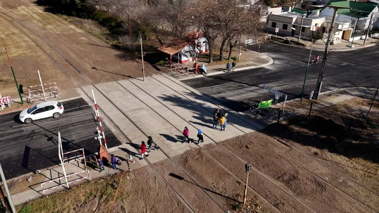 Concluye la reparación del paso a nivel en calle 2: avance clave en la infraestructura de General Pico