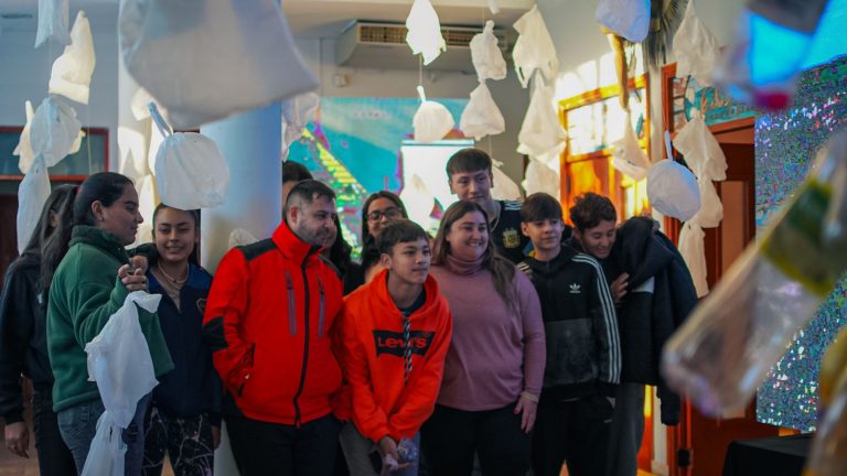 Día mundial del Ambiente: comenzó la muestra “Impacto Humano” en MEDANO y hoy inicia la semana de acopio de residuos de aparatos eléctricos