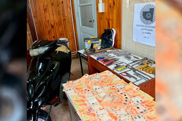 Quemú Quemú: investigan si un menor entro a robar a una casa y con la plata sustraída se compró una moto