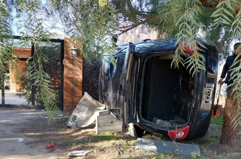 Trágico siniestro en Santa Rosa: un hombre muerto y una mujer herida de gravedad