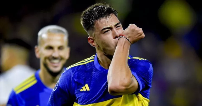 El pampeano, Aaron Anselmino, oriundo de Bernardo Larroudé, firmó su contrato con el Chelsea de Inglaterra