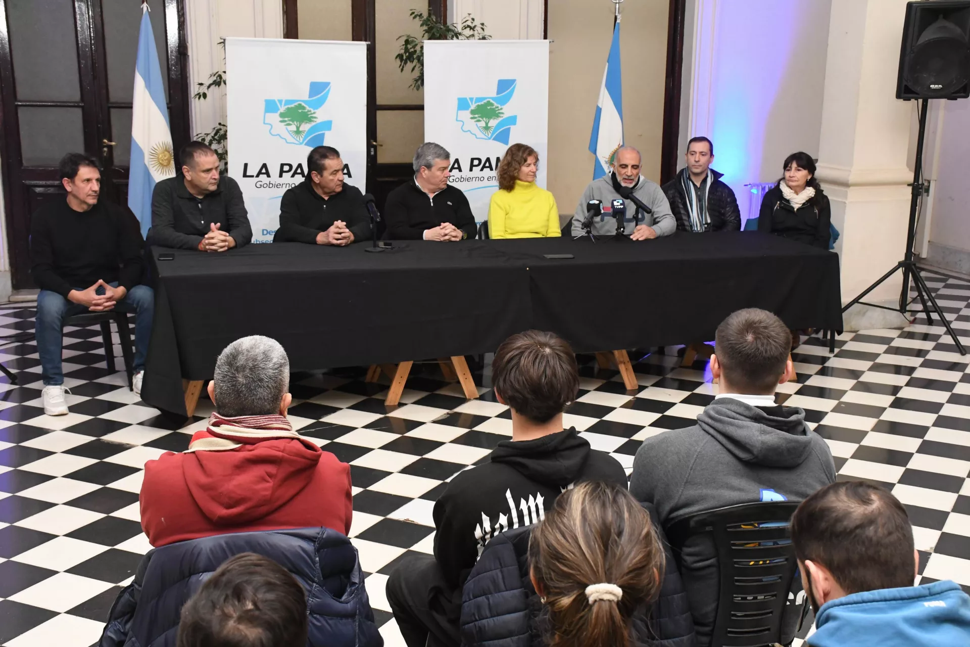 La selección argentina de Karate concentra en La Pampa rumbo al Mundial de Japón
