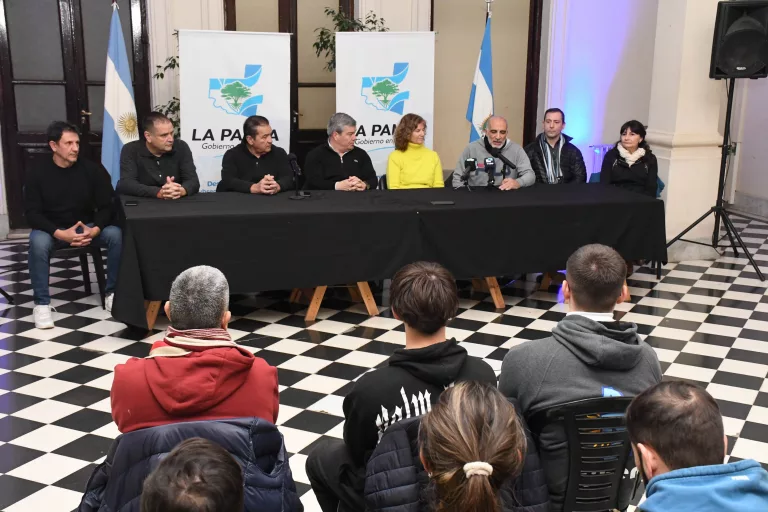 La selección argentina de Karate concentra en La Pampa rumbo al Mundial de Japón
