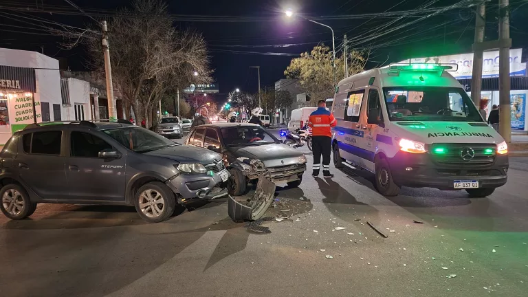 Choque en 2 y 7: chapas rotas y sin lesionados