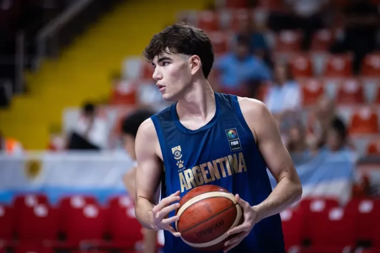 Mundial de básquet U-17: Ganó Argentina y el piquense, Cabodevilla, sumó minutos